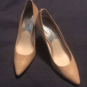 Micheal kors pumps